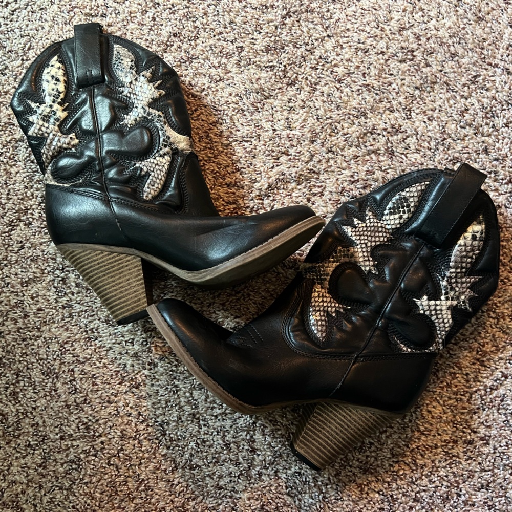 girl MIA | Western Boots